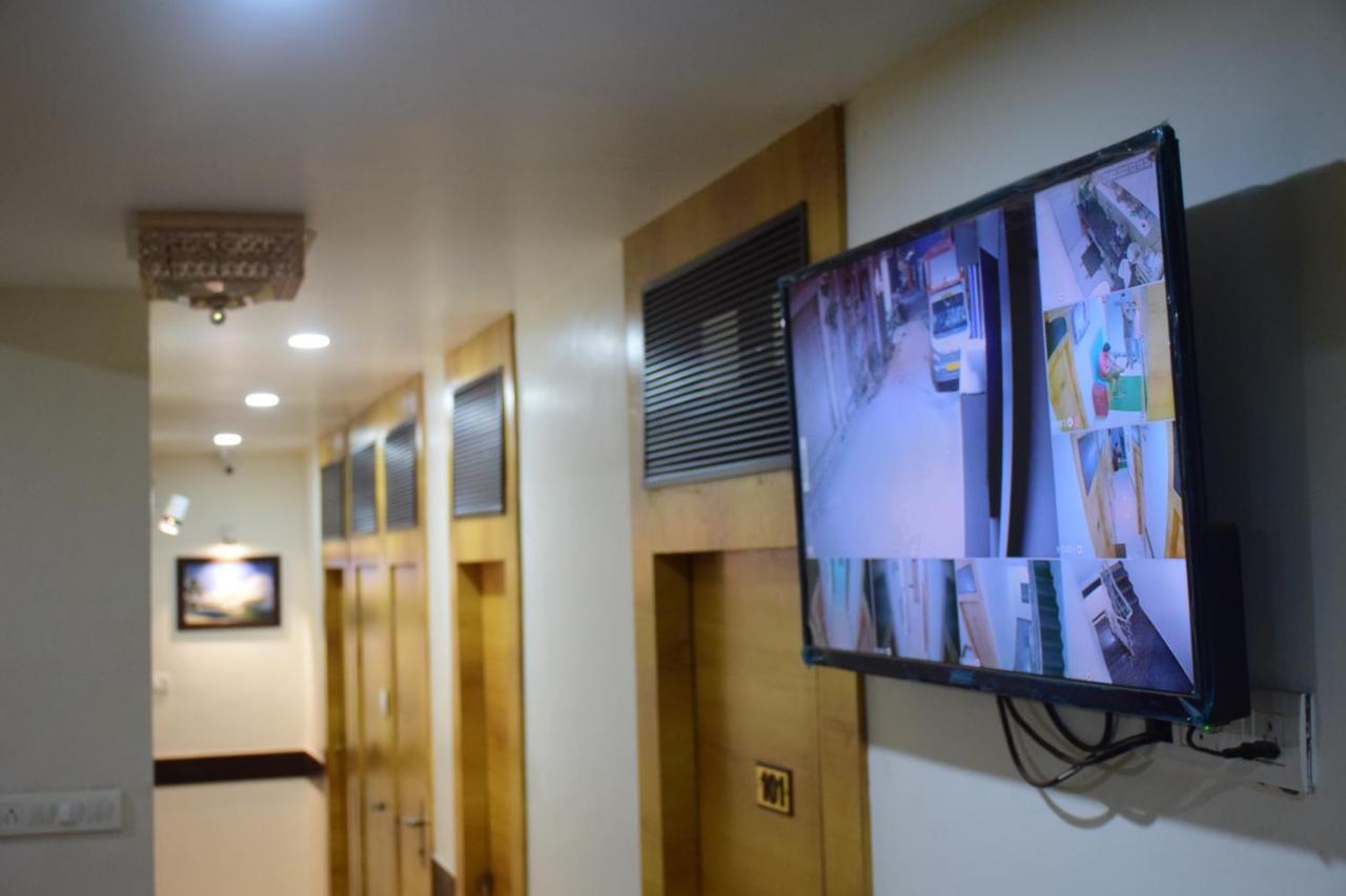 Gateway Suites Bombay Exterior foto